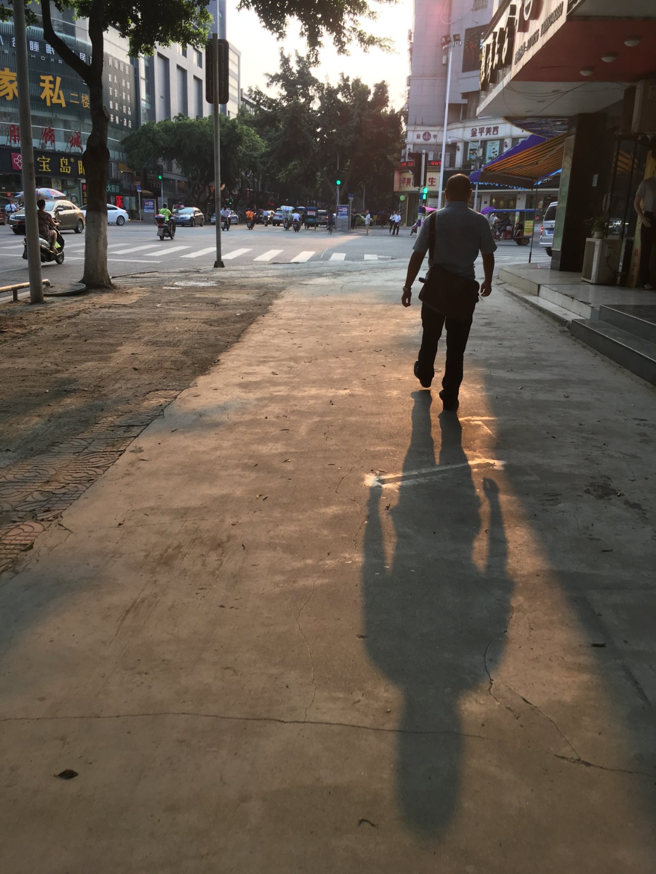 Apple iPhone SE iPhone SE back camera 4.15mm f/2.2