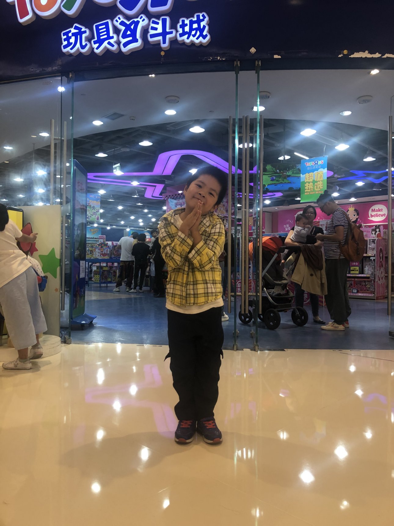 Apple iPhone 8 Plus iPhone 8 Plus back dual camera 3.99mm f/1.8