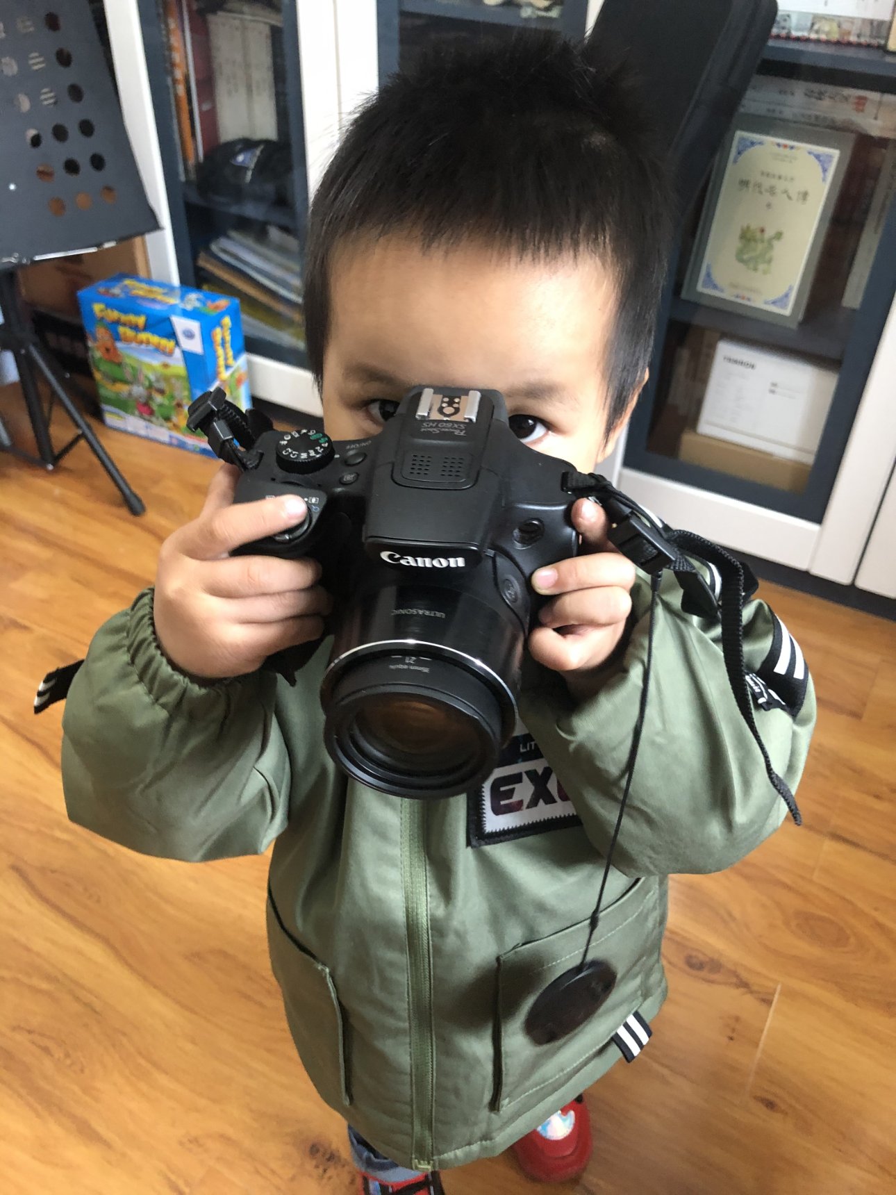 Apple iPhone 8 Plus iPhone 8 Plus back dual camera 3.99mm f/1.8