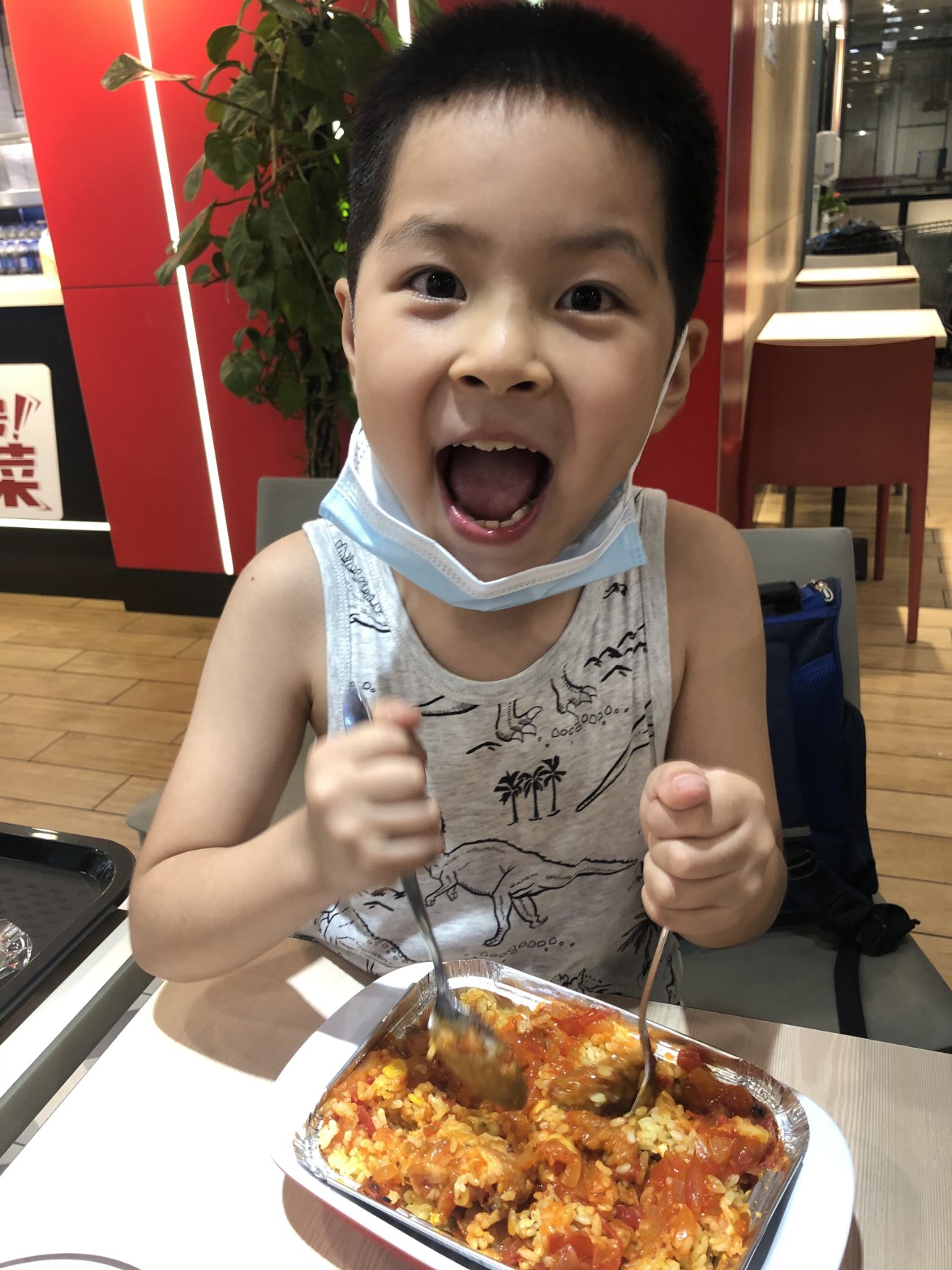 Apple iPhone 8 Plus iPhone 8 Plus back dual camera 3.99mm f/1.8