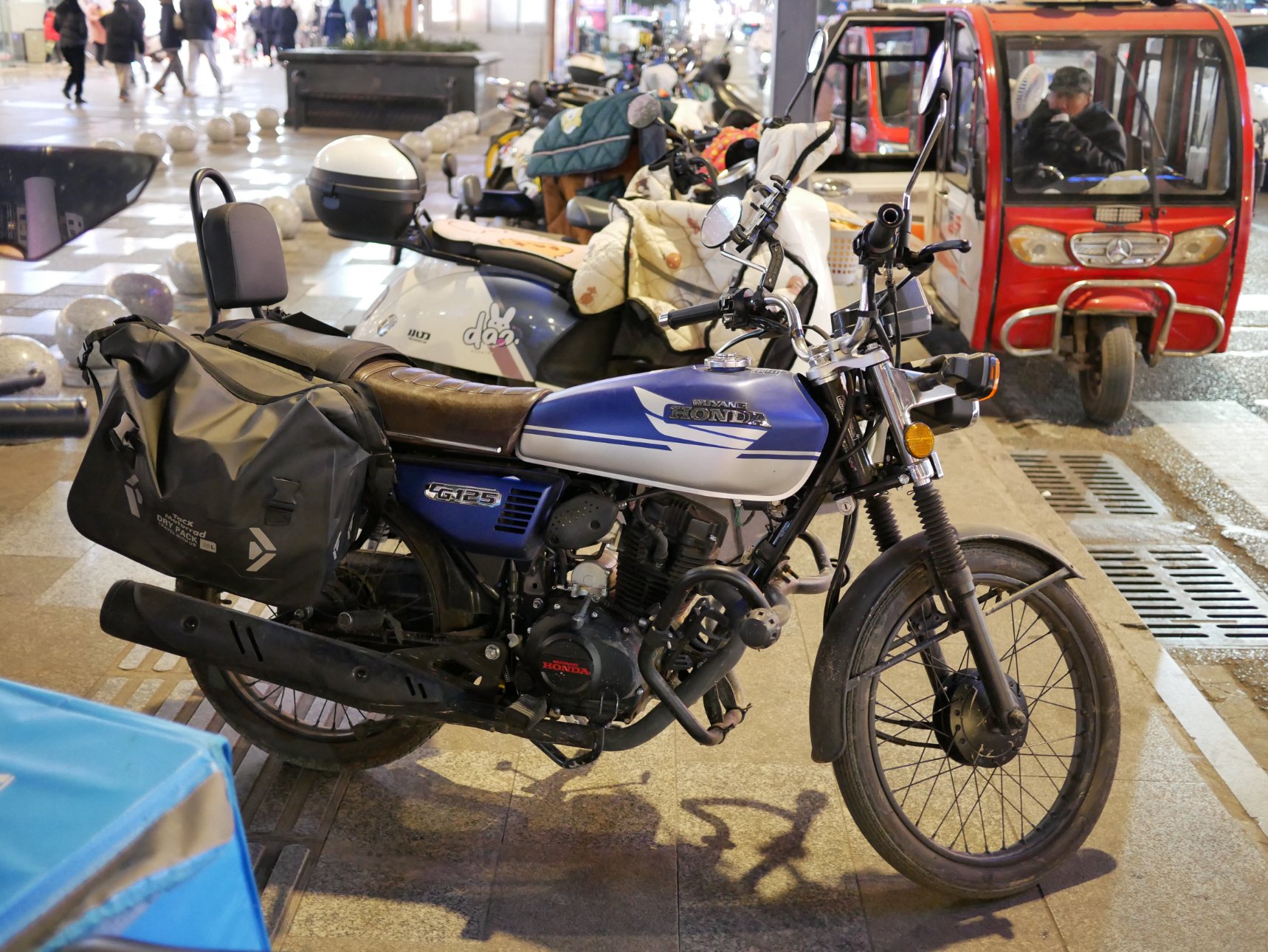 Panasonic DC-GF10