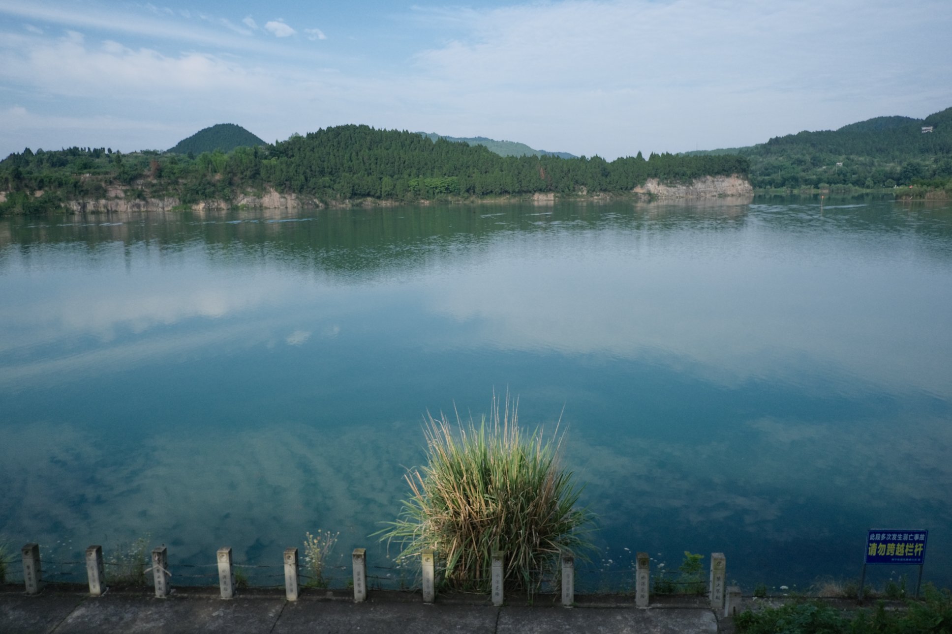 FUJIFILM X-E4