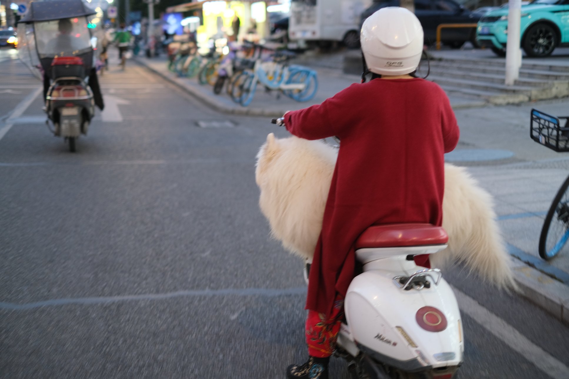 FUJIFILM X-E4