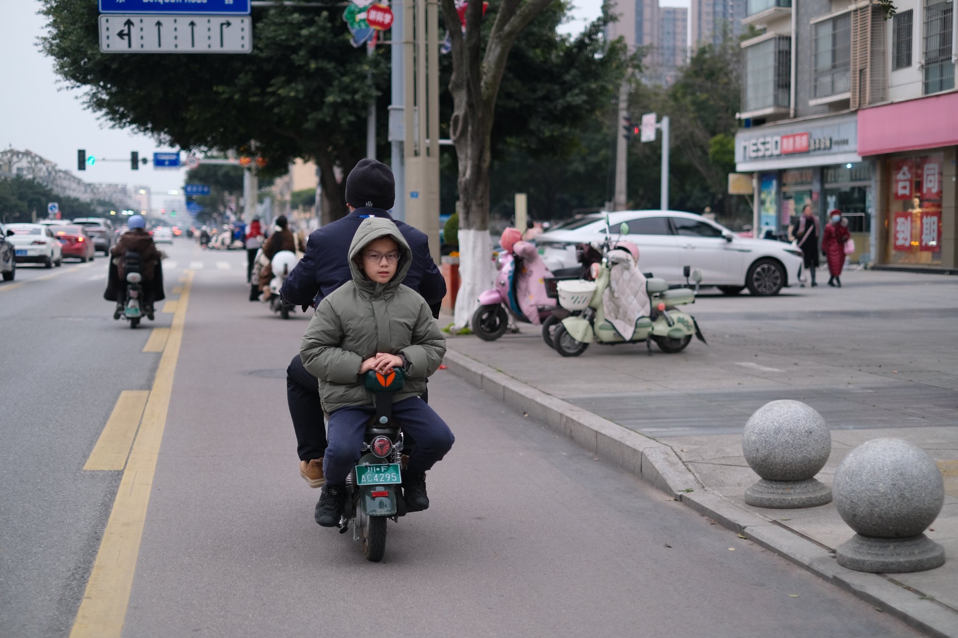 FUJIFILM X-E4