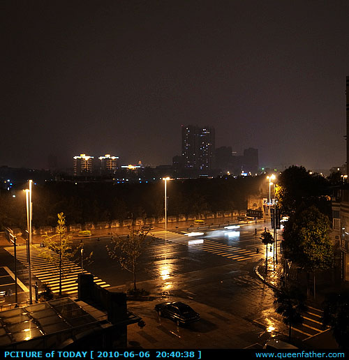 雨一直下